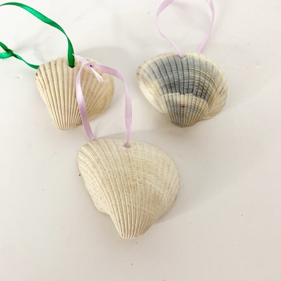 Vintage Sea Shell Diorama Christmas Ornament Set of 3 Handmade Hanging Kitsch - Picture 5 of 9